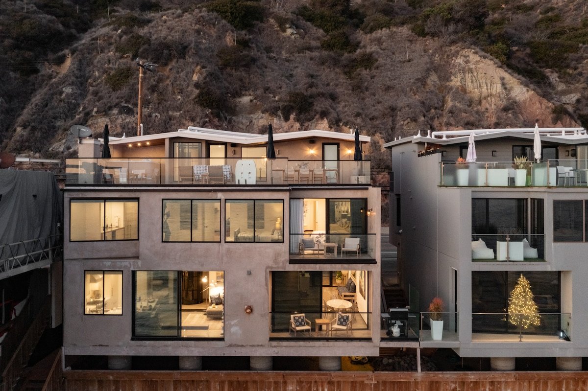 Matador by AvantStay | Oceanfront Malibu Pad gallery image 4