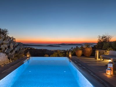Villa Mykonian Ode Stunning Sunrise & Sunset Views