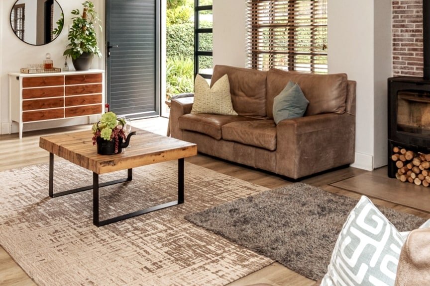 Spacious home with pool, Constantia, Cape Town gallery image 5