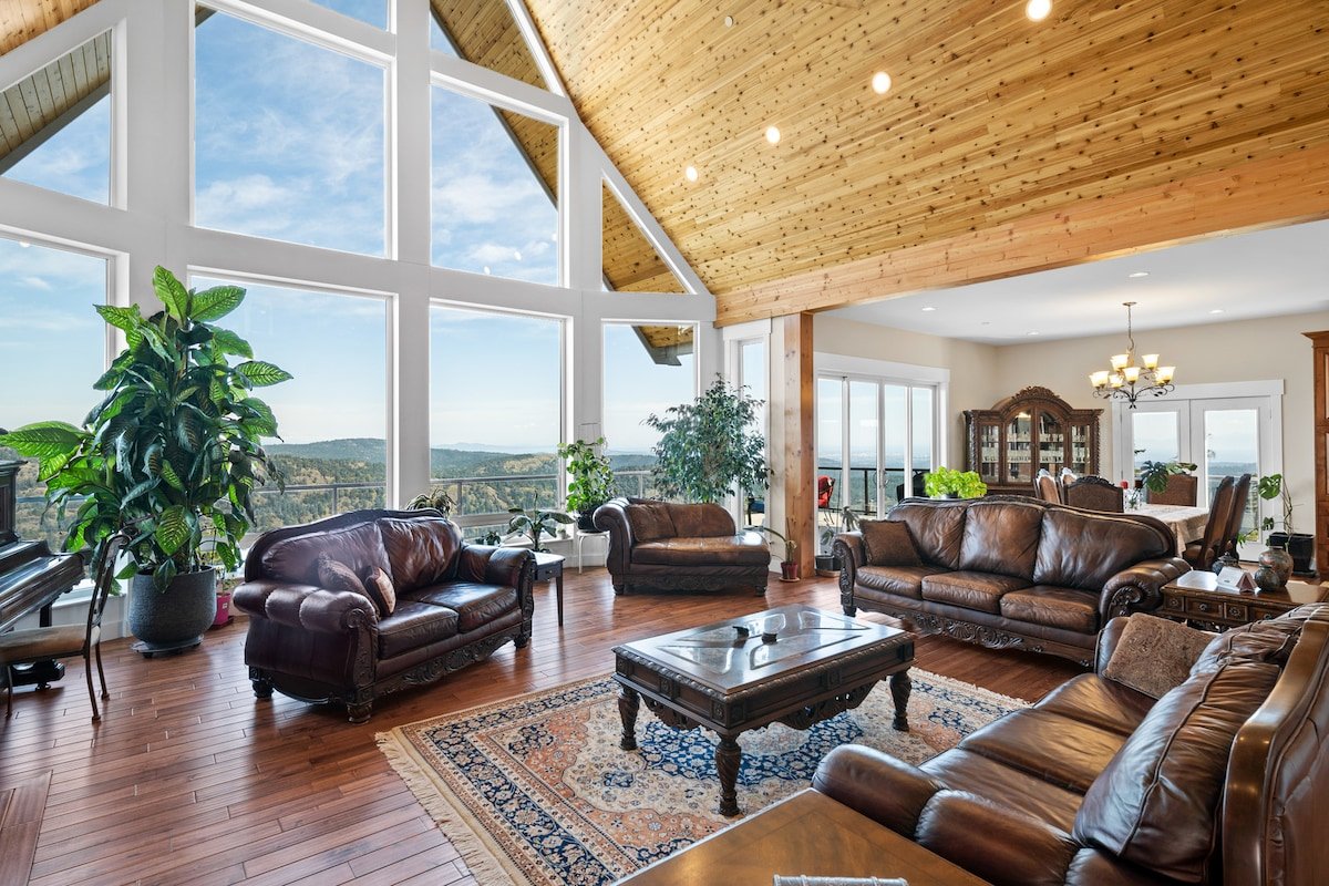 “Above It All” Guest House in rural Victoria gallery image 2