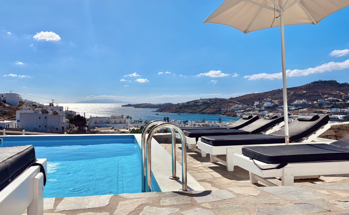 Elegant Villa Private Pool 5 min from Town & Beach