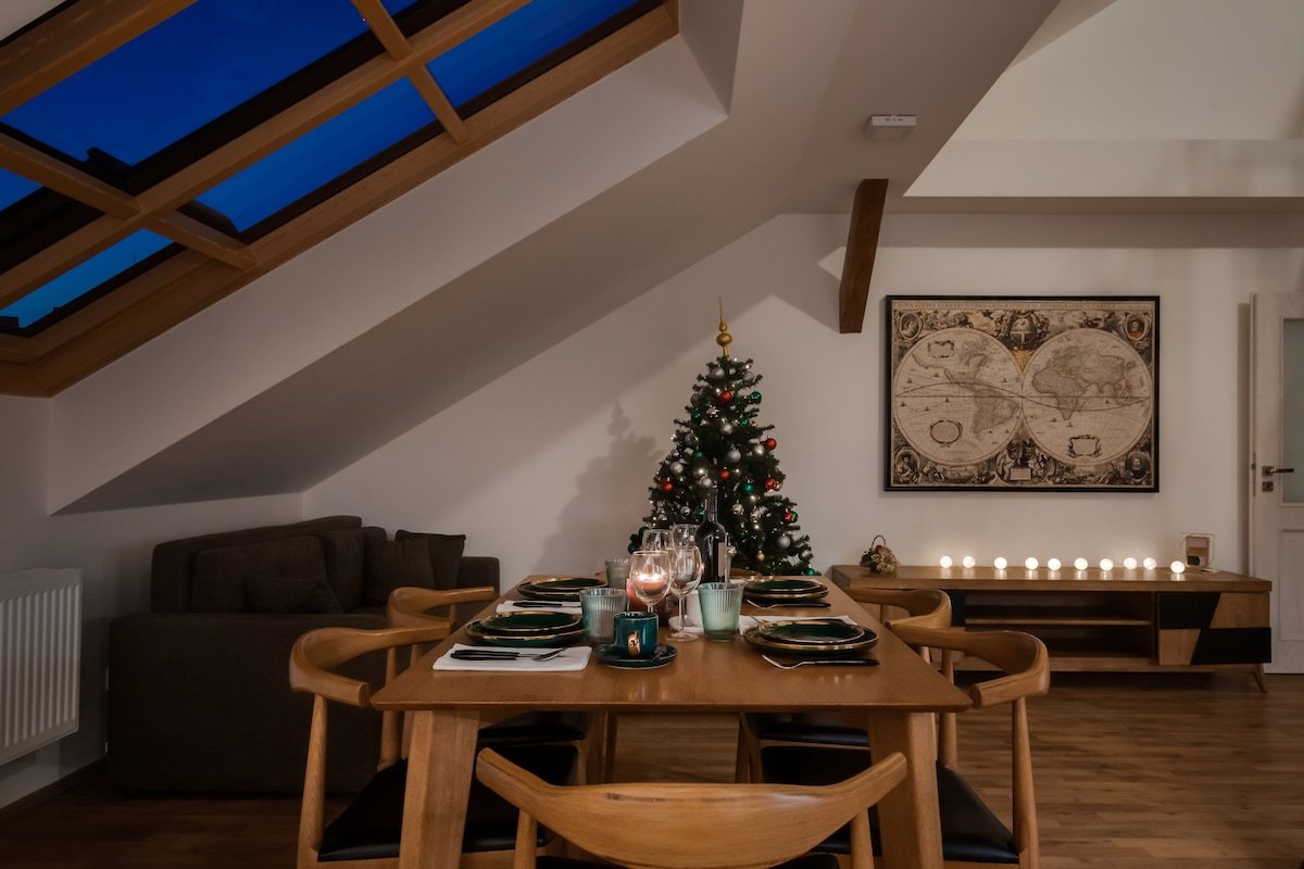 Deluxe Duplex Suite gallery image 4