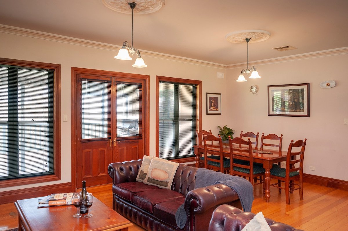 Lindsay House Homestead gallery image 5