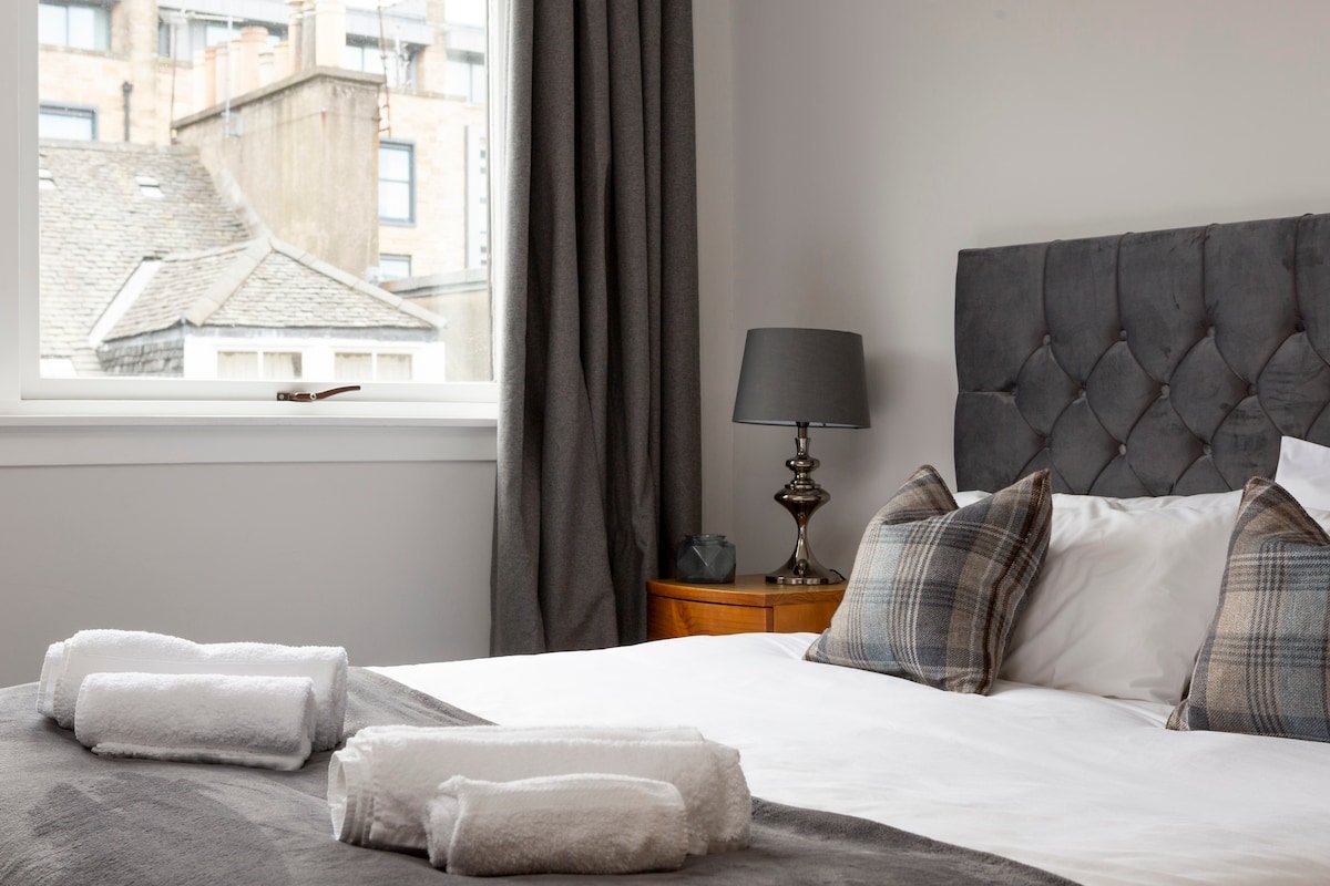 The Edinburgh Rooftop Terrace gallery image 5