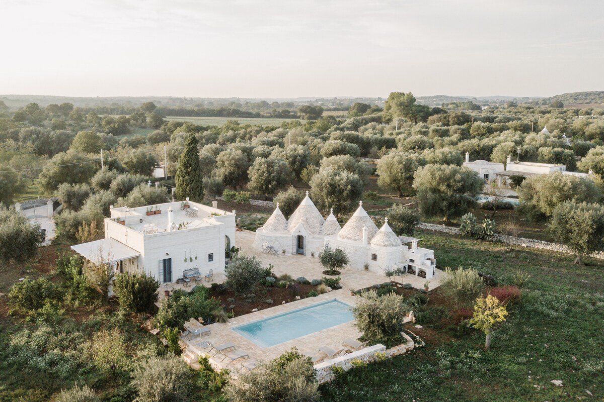 Masseria Silentio with Trullo & Pool in Ostuni gallery image 2