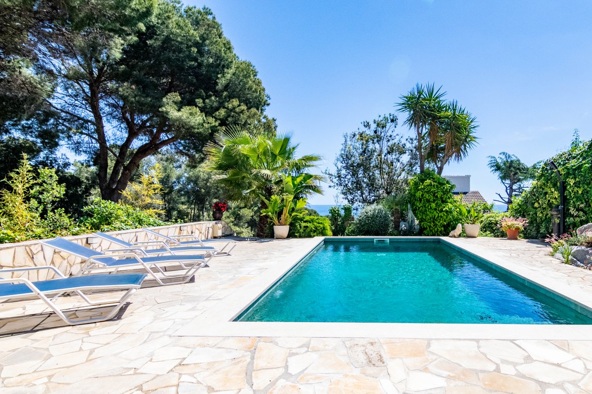 ★ CoastalVillas – Villa Treumal ★ near beach