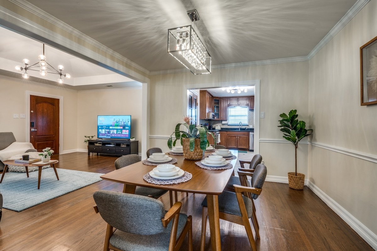 Game Room, hot tub near Bishop Arts & DT Dallas. gallery image 4