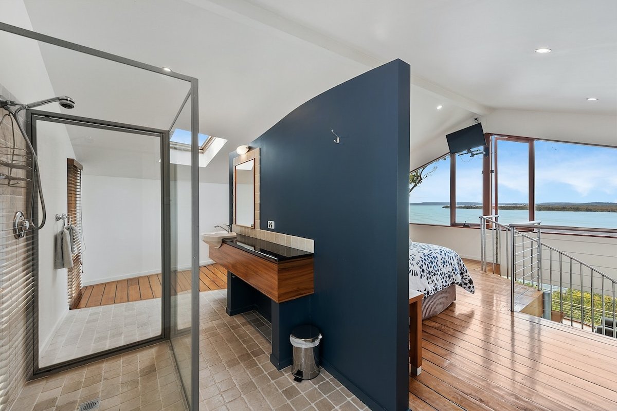 WHEELHOUSE APARTMENT 2 gallery image 3