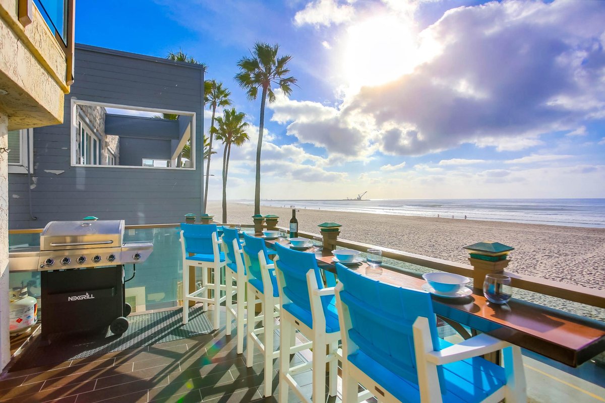 Ocean Watch | 3BR Oceanfront Home + Scenic Balcony