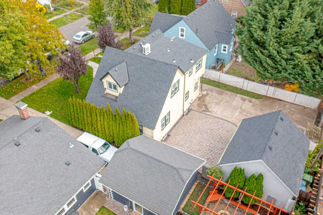 Salem Midtown Charmer! gallery image 4