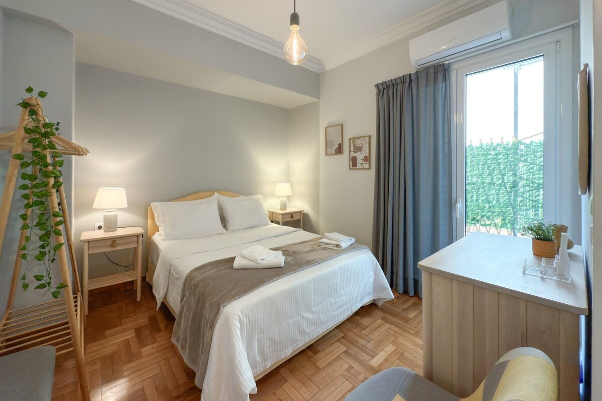 Acropolis view 4 bedroom flat gallery image 2