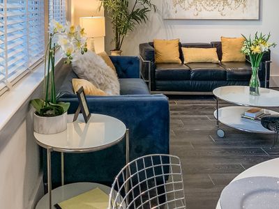 4 Bedroom 4 Ba 2 blocks off Bourbon Prime Location