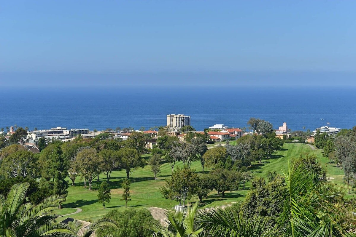Amazing La Jolla Views with Pool & Spa! gallery image 2