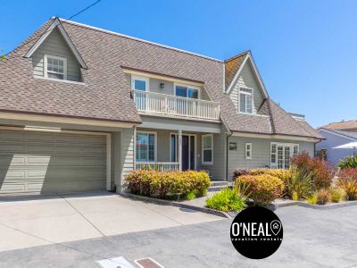 Harbor Haven with 5 Beds & Ocean Balcony Views