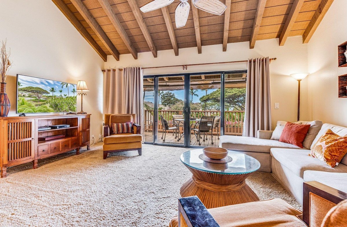 Top Floor Spacious Ocean View Condo! Minutes to Be gallery image 5