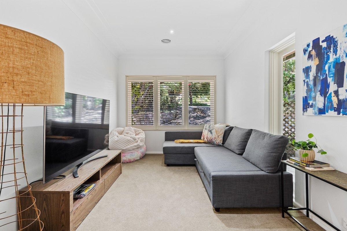 Poolside oasis – outdoor living at its best gallery image 4