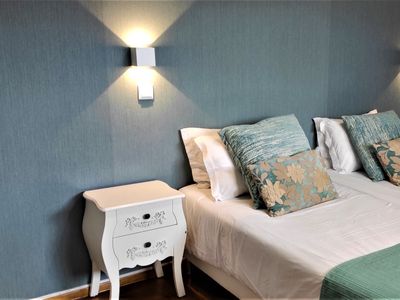 Guesthouse 5 suites 10 guests 5WC Avenue Liberty