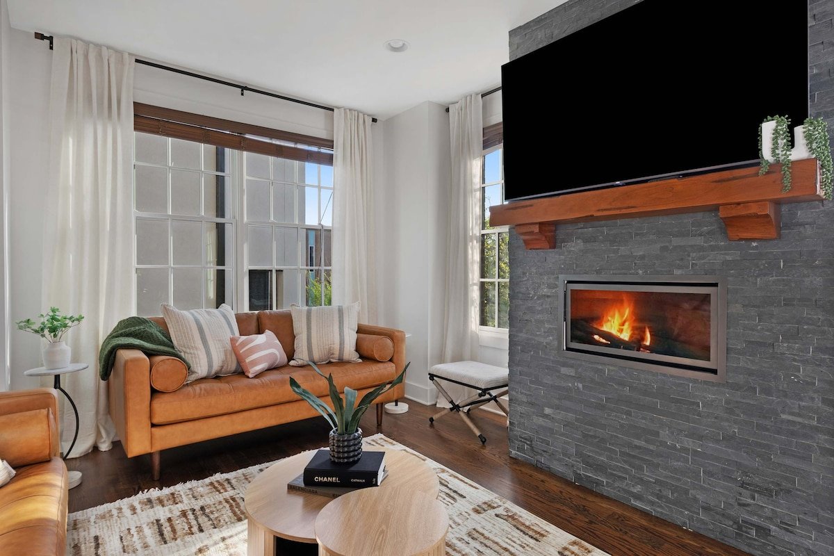 The High Note – Spectacular rooftop, walk to Gulch gallery image 4