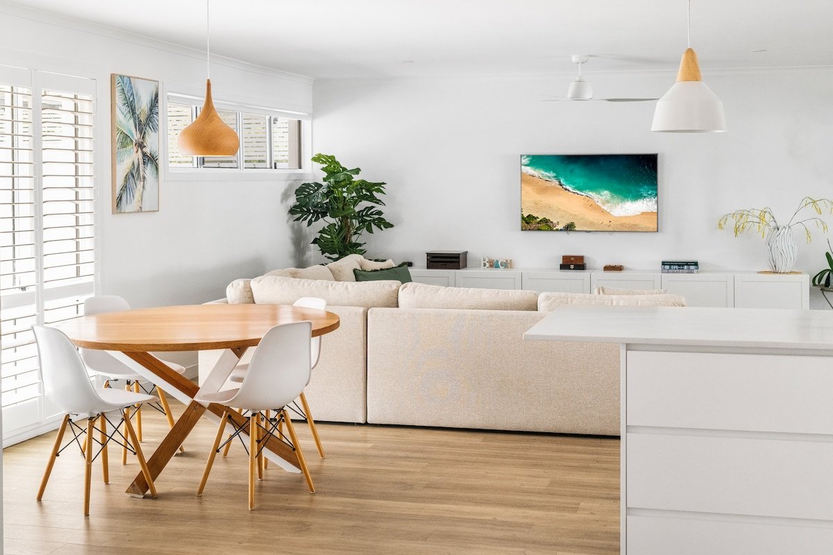 Noosa Coastal Gem at Sunrise gallery image 3