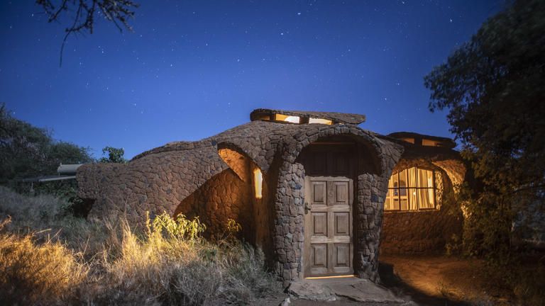 Lewa House Earth pods