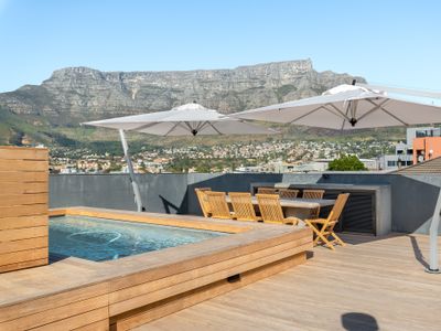 Exc. use roof pool 4BR lux home w/views!