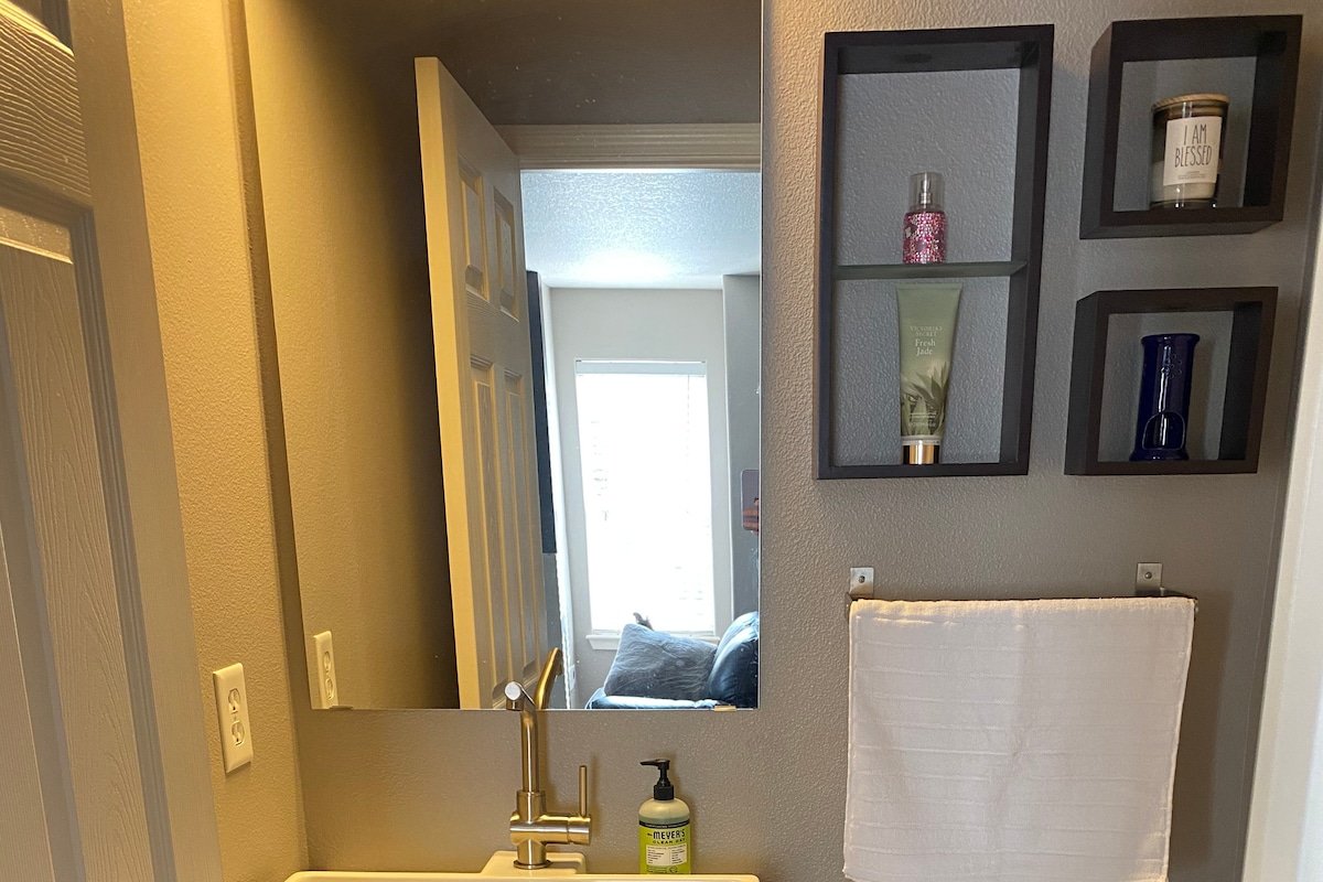 F138 gallery image 4