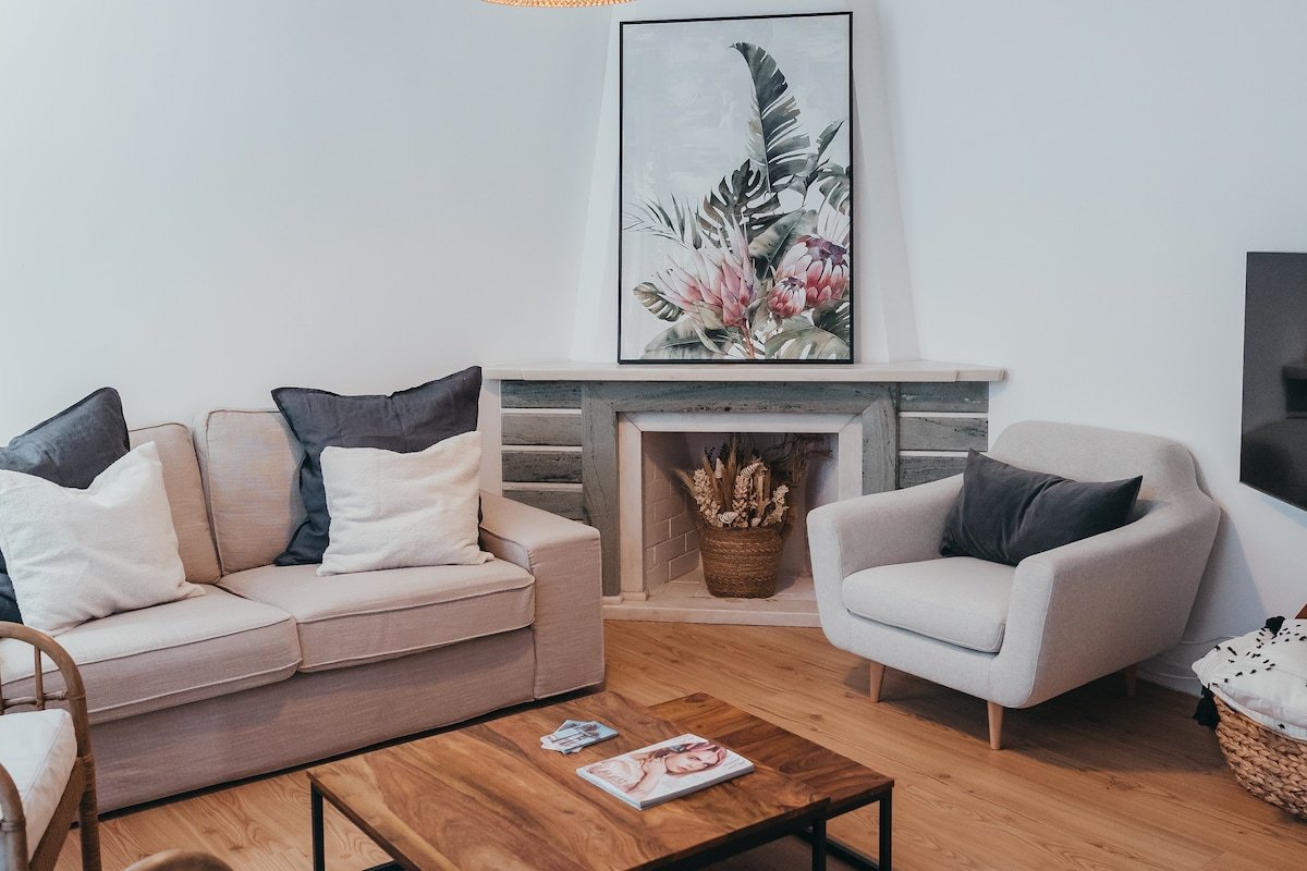 Beautiful Townhouse Roof Top Terrace & Sea View gallery image 3