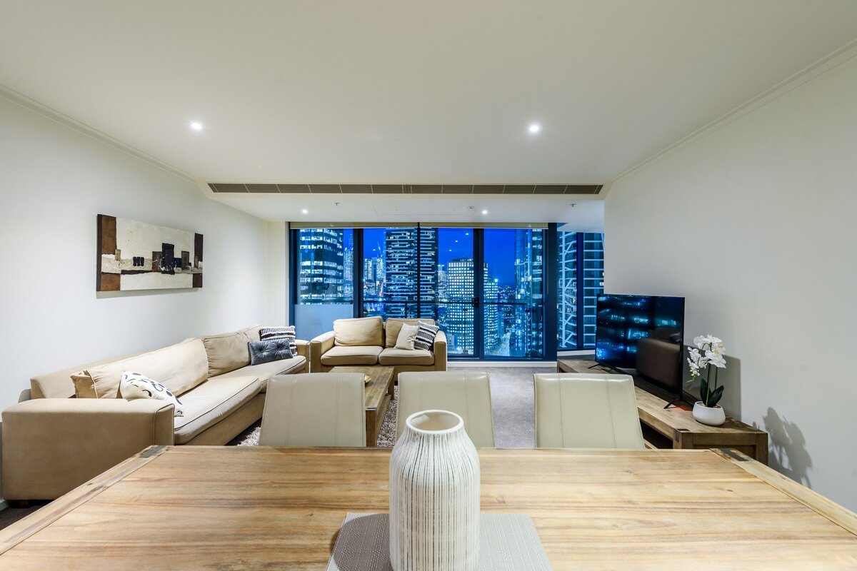 Exclusive Stays – SouthbankONE IV gallery image 5