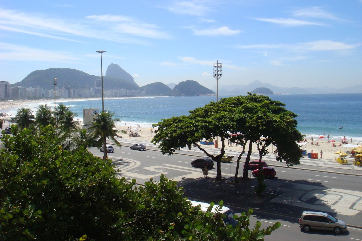 AMAZING BEACH FRONT IN COPACABANA gallery image 5
