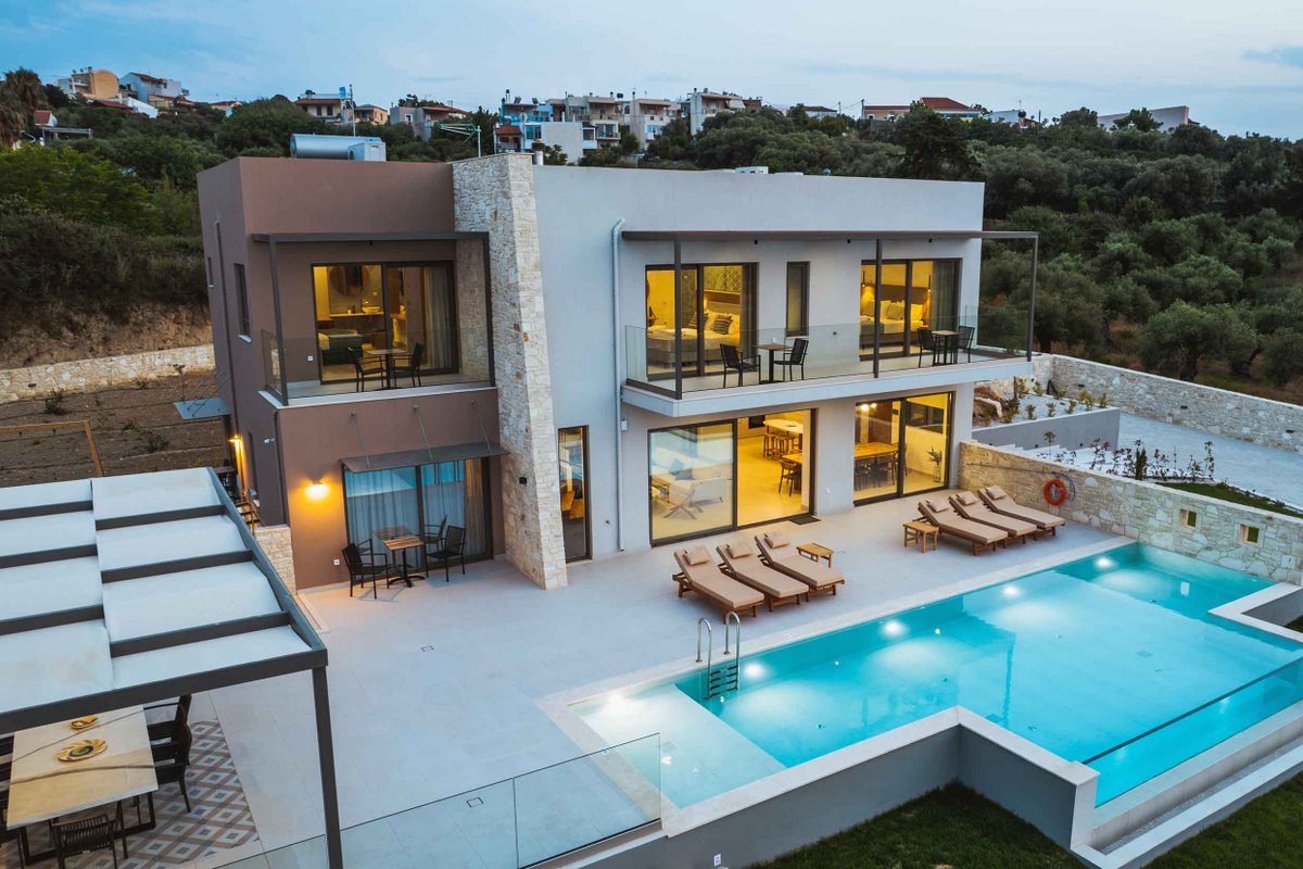 Star Luxury Villa – Private pool, gym, playground