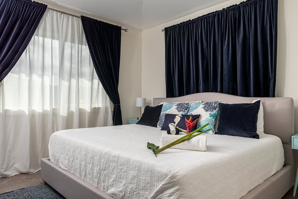 Secluded Sands ~ 7BR 4BA Private Beach Access, A/C gallery image 4