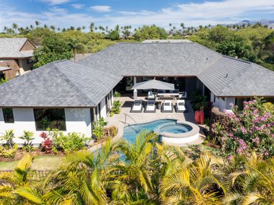 Luxury Nohea home w Pool, Spa & 2 BR Ohana!