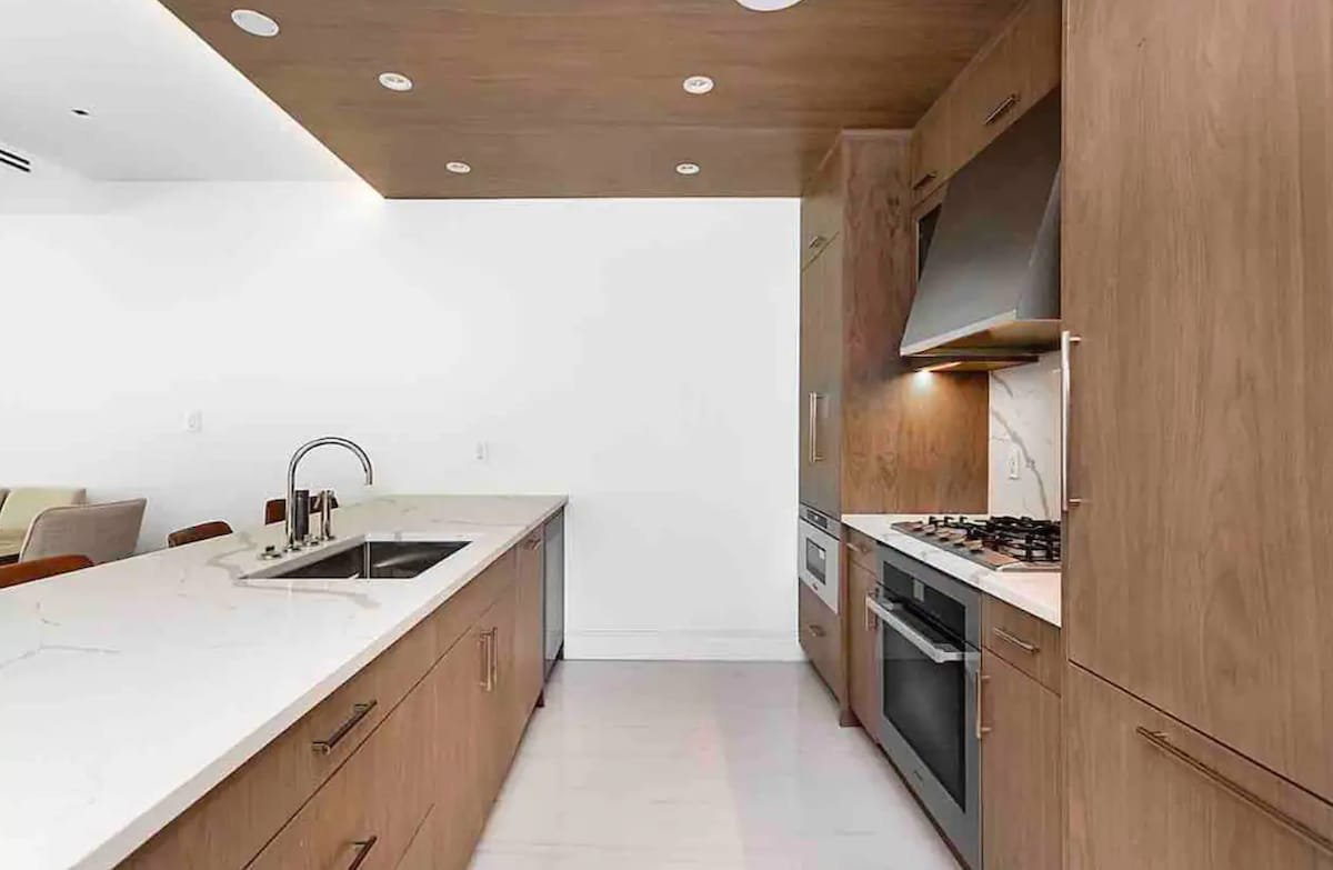 Luxurious Soho Apartment~ 3 Bedroom 2 Bathroom gallery image 4