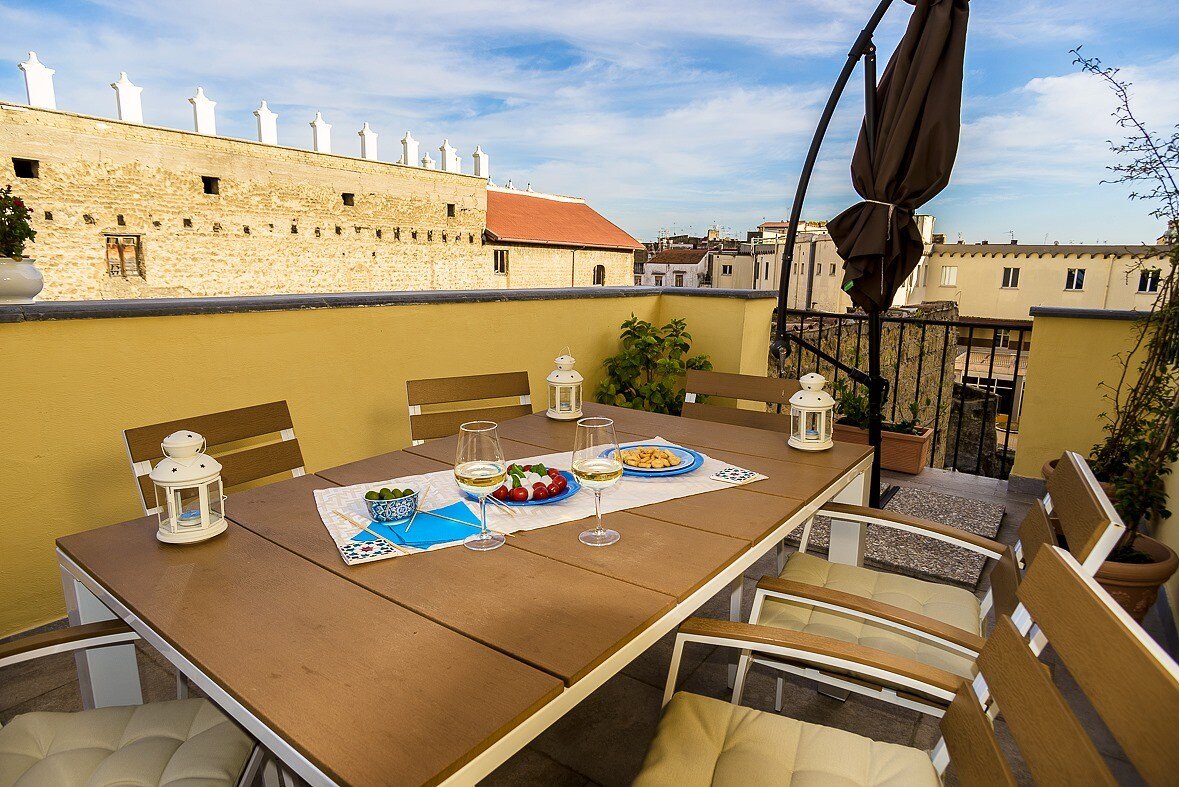 DIMORA S.CHIARA: the quiet in the heart of Napoli. gallery image 3