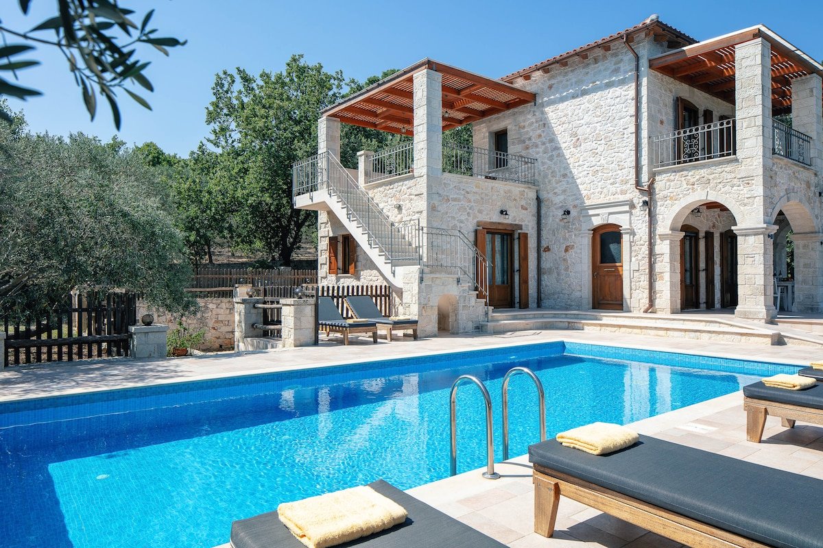 Vederi Estate – Villa Melpomeni gallery image 5