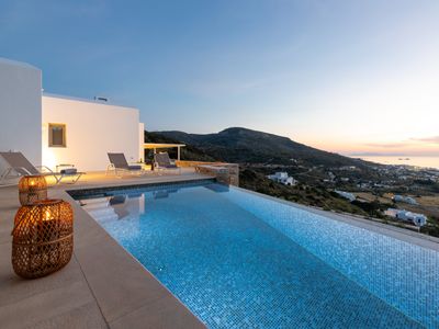 Eneos Villa #1 Pool & Sea View, Paros