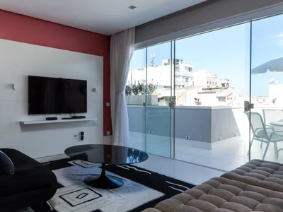 Ipanema penthouse near beach