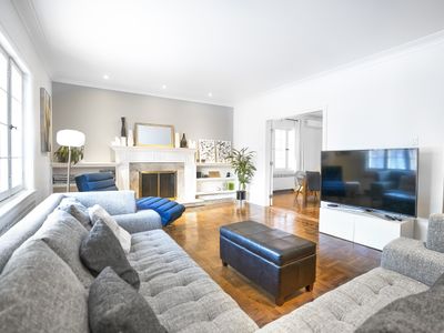 Retro-Chic Spacious Home on 2 floors in Montreal