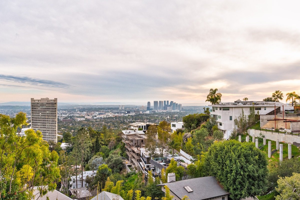 West Hollywood Hills View Home gallery image 5