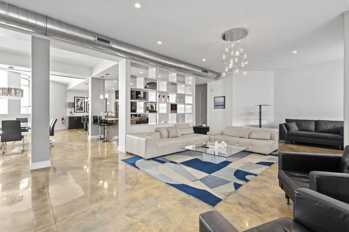 The Aristocrat – 3800 sqft Denver Loft w/ HUGE Pat gallery image 2