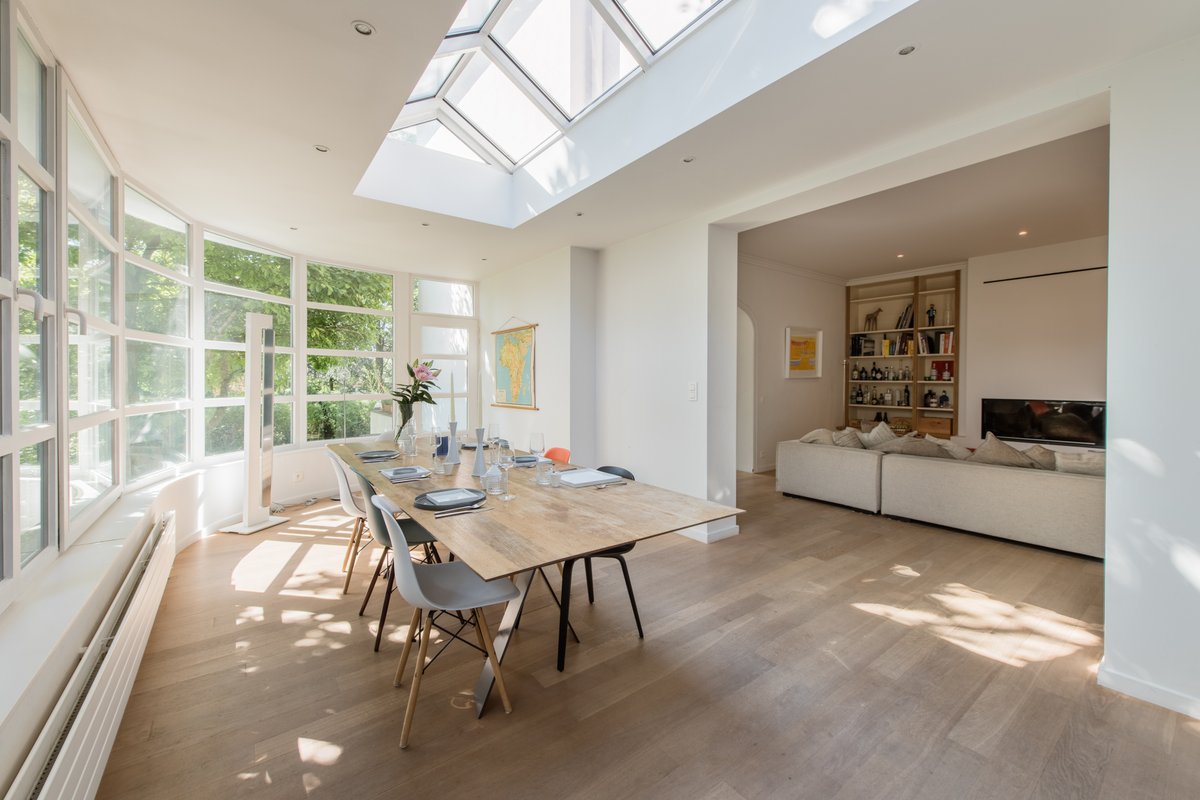 The Pink House, Uccle