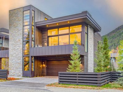 Abode at River Run
