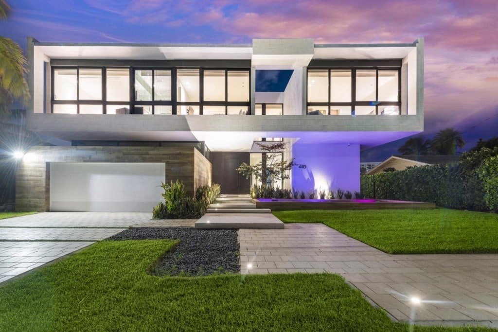 Villa Okasa: Pool + Hot tub Modern Marvel gallery image 3