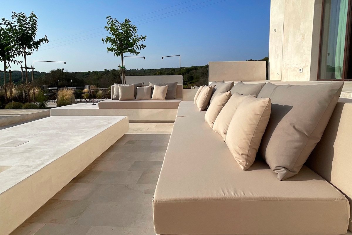 Villa CREA Infinity pool sea view gallery image 4