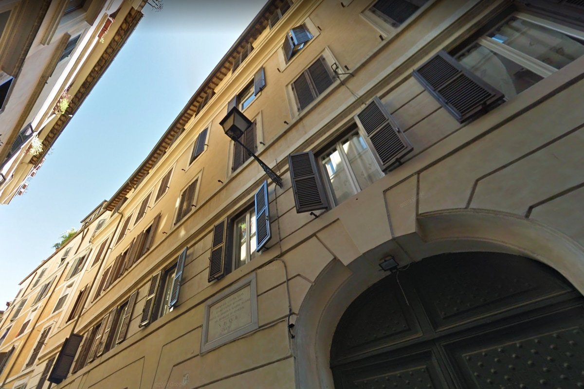 Casa Rossini; a historic house with a modern touch gallery image 4