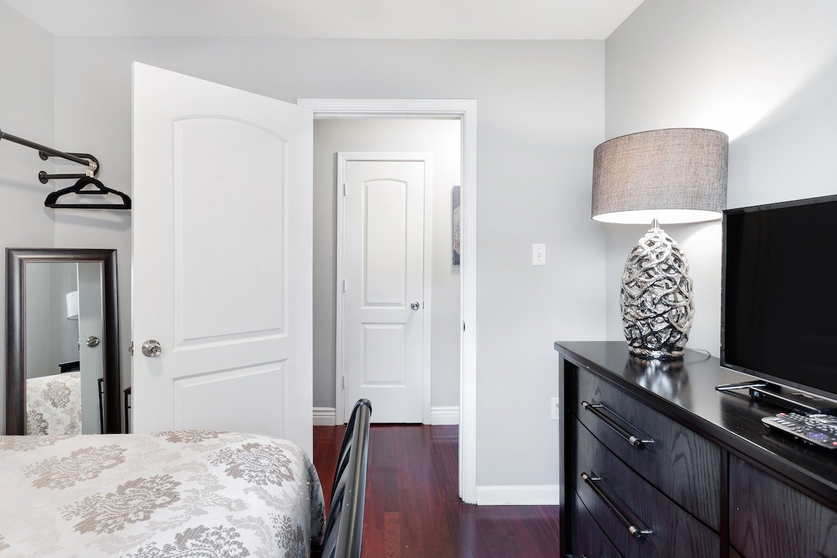 Lovely Gentilly Gem near University of New Orleans gallery image 5