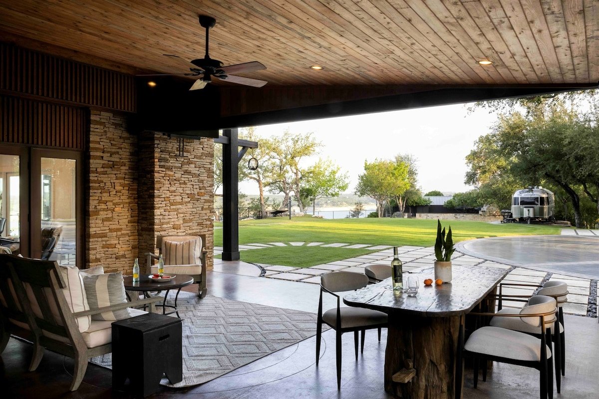 AustinTeton’s Sunset Cliff Resort on Lake Travis gallery image 5