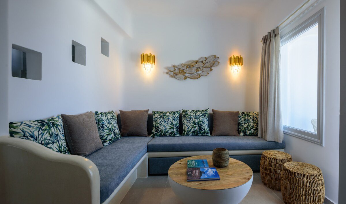 Acro Luxury Villa gallery image 5