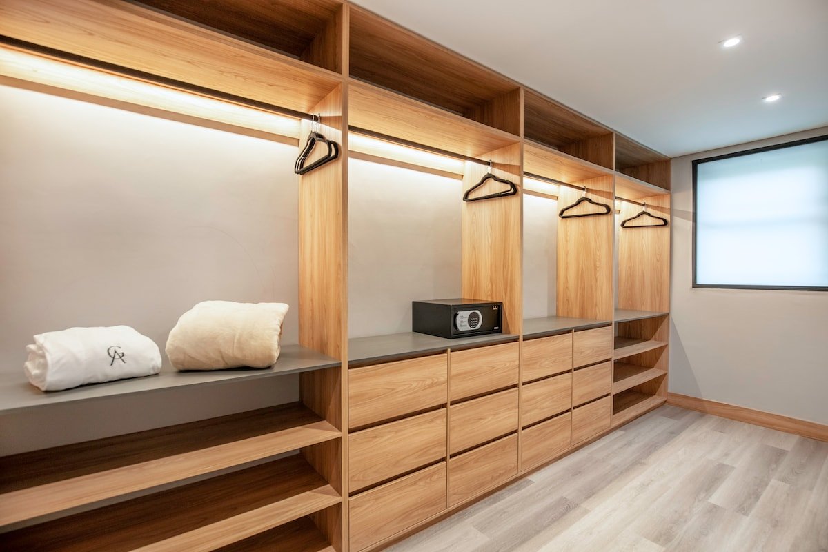 Luxe Villa Poblado l Heated Pool l Nightclub gallery image 5