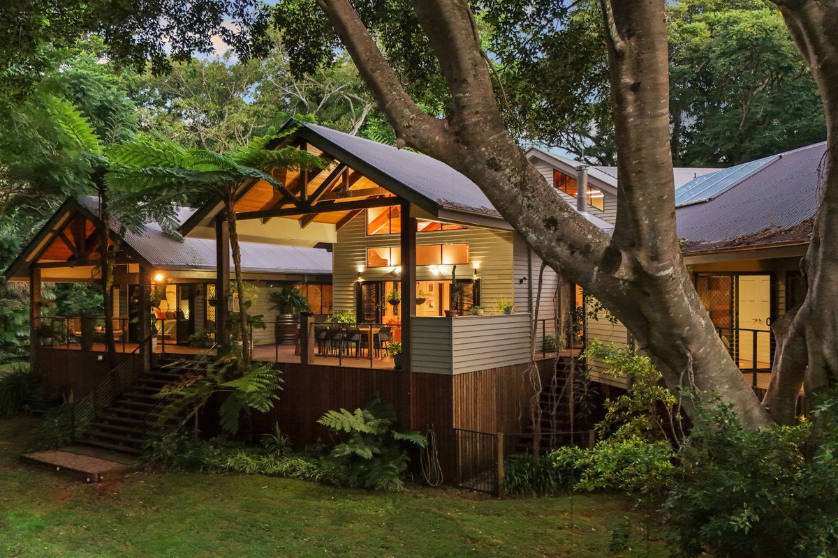 The Flaxton Treehouse